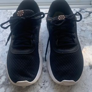 Nike running sneakers gently used